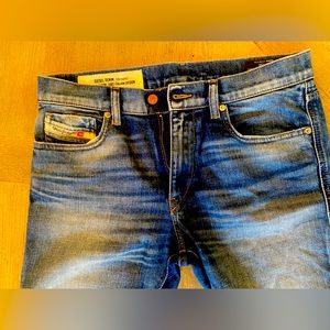 Diesel Men ‘s D-Strukt slim jean size 31/32